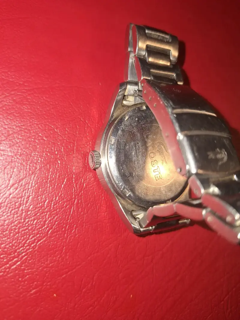 Reloj metálico negro analógico - 3