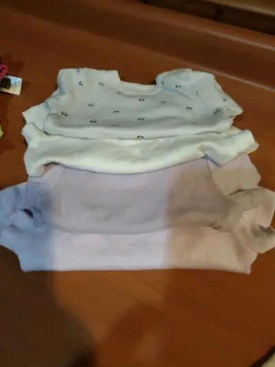 Ropa beba 3 A6 meses algodón nuevas y un uso. - miniatura 5