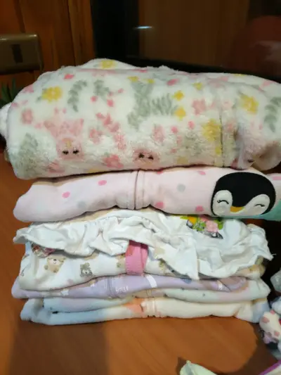 Ropa beba 3 A6 meses algodón nuevas y un uso. - miniatura 6