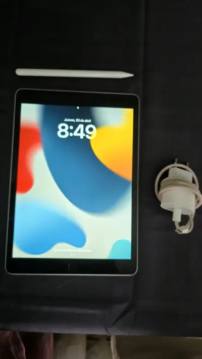 Ipad 9 Generación Wifi 64 GB + Lápiz  + Cargador - miniatura 1