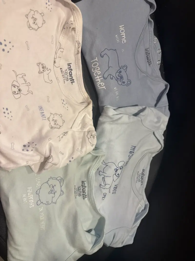 Conjunto de bodys para bebé - 1
