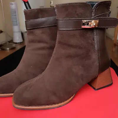 Botines de gamuza marrón N°38 - miniatura 2