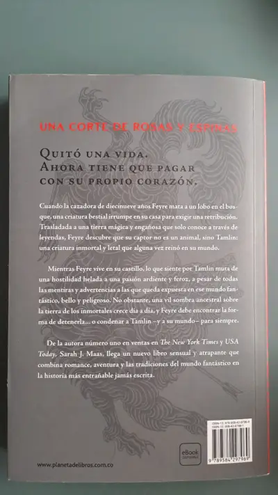 Libro 'Una corte de rosas y espinas' - miniatura 2