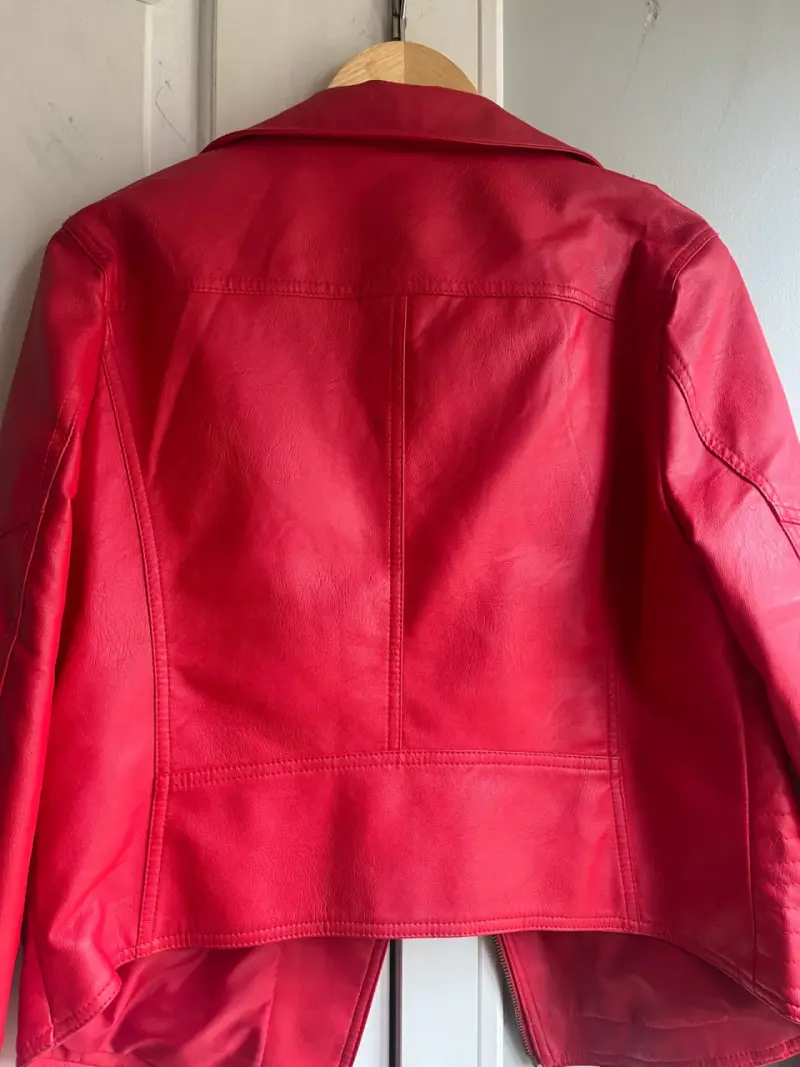 Chaqueta de cuero roja estilo biker - 4
