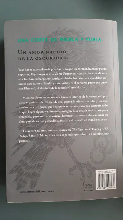 Libro 'Una Corte de Niebla y Furia' - miniatura 2