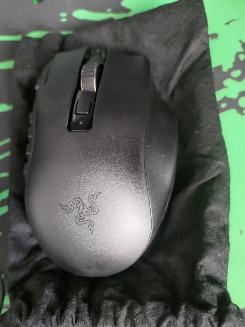 Mouse gamer negro Razer - 3