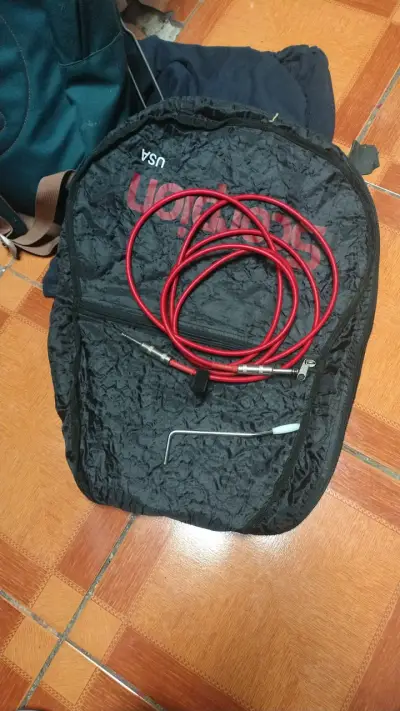 Guitarra eléctrica - miniatura 2