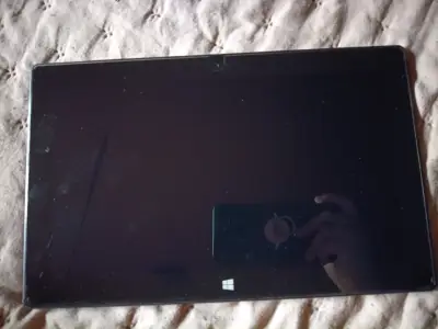 Tablet con teclado azul - miniatura 4