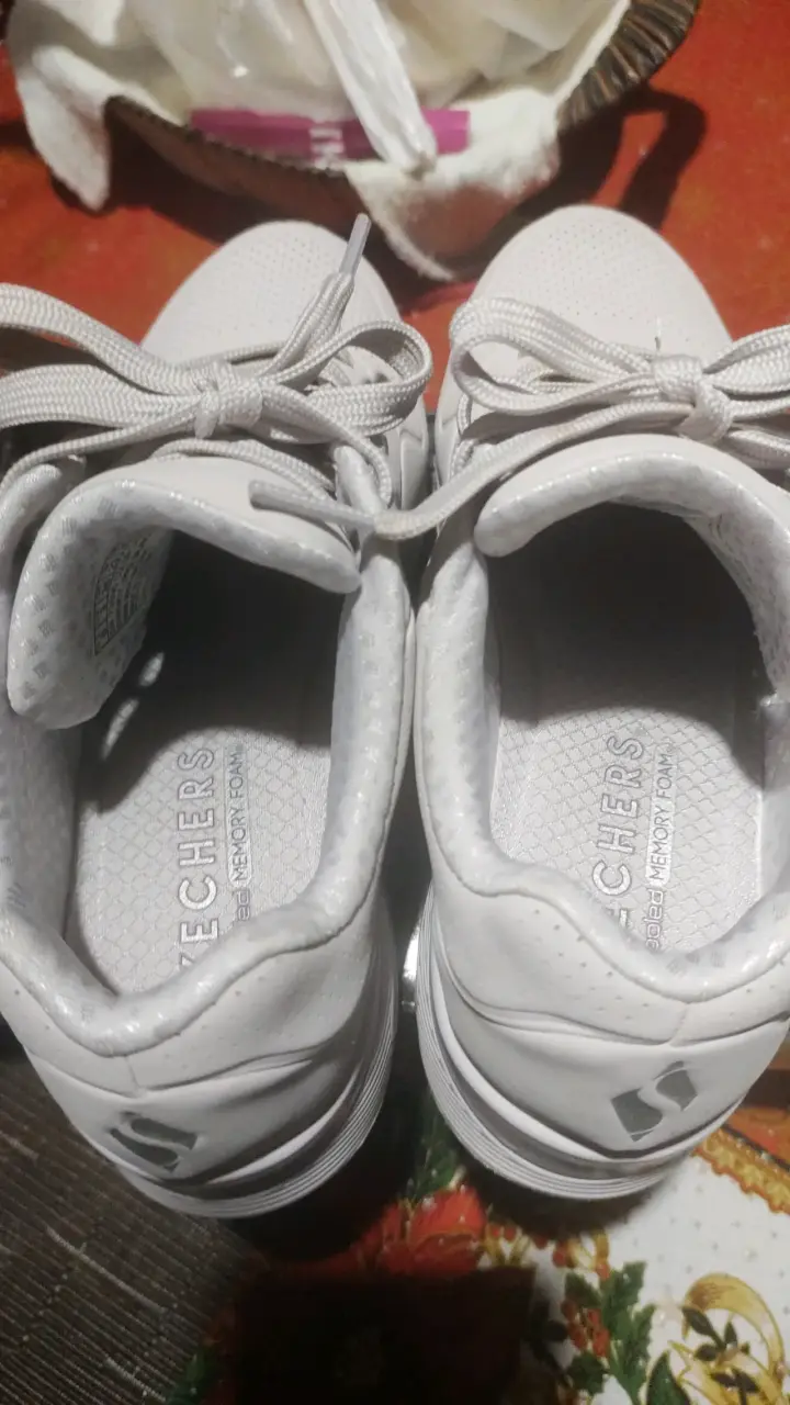 Zapatillas deportivas blancas con 2 posturas - 2