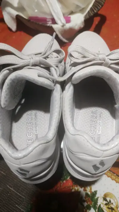Zapatillas deportivas blancas con 2 posturas - miniatura 2