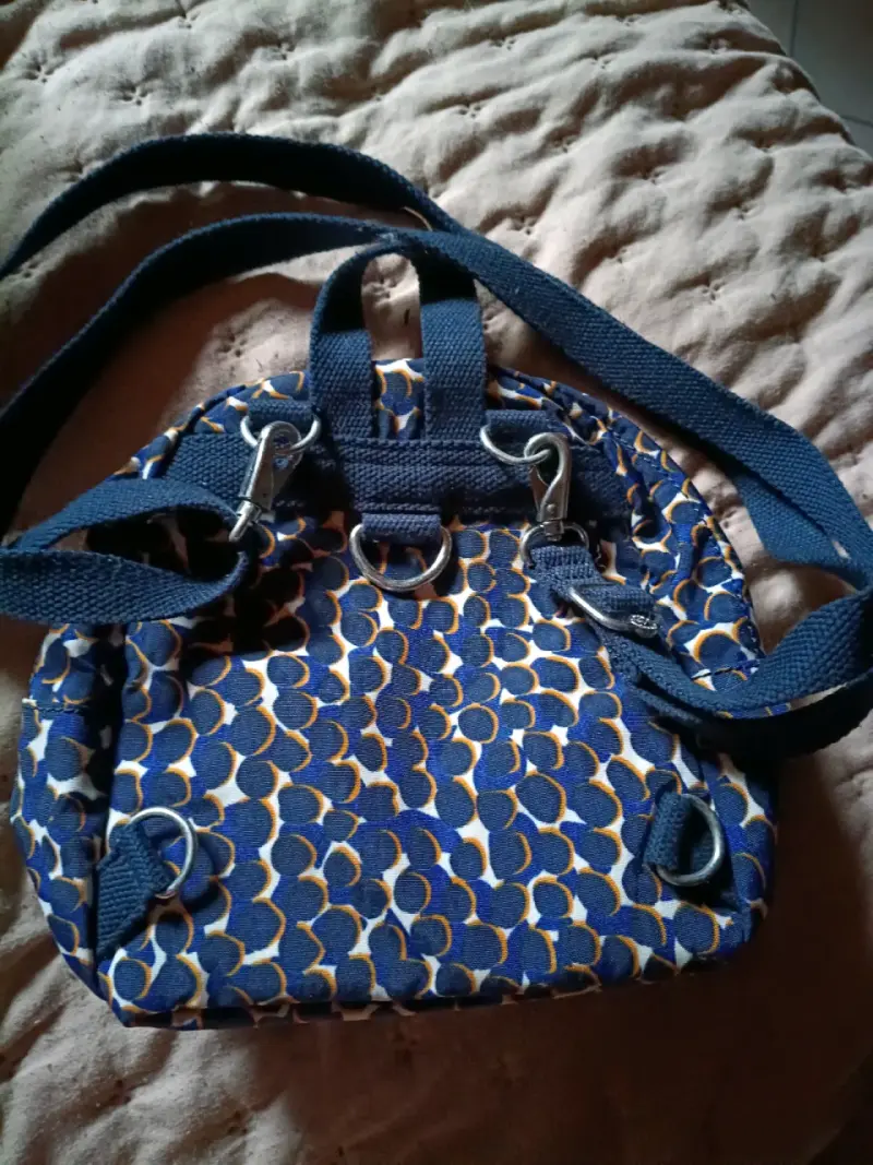Mochila estampada azul y amarilla - 3