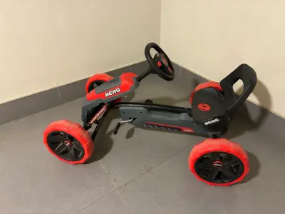 Kart a pedales rojo y negro - Berg Reppy Rebel - miniatura 2