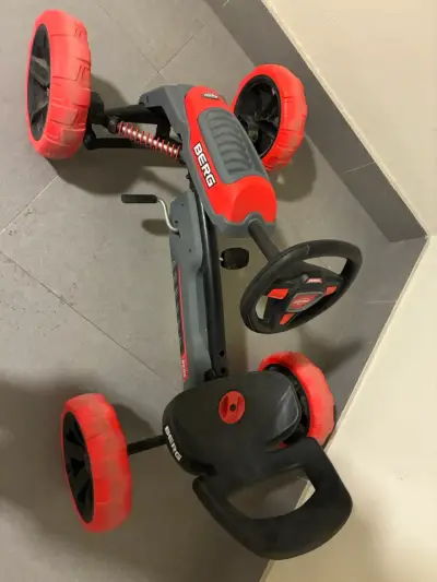 Kart a pedales rojo y negro - Berg Reppy Rebel - miniatura 3