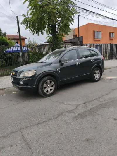 SUV Chevrolet Captiva color verde - miniatura 1