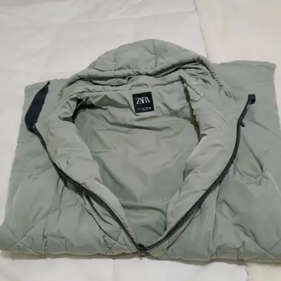 Chaqueta verde Zara con capucha, oversize - miniatura 5