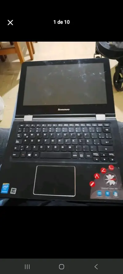 Laptop Lenovo blanca usada - miniatura 3