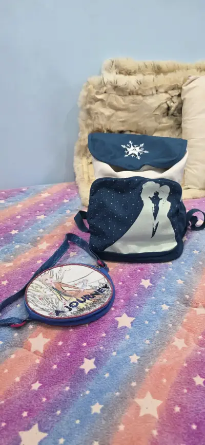 Mochilas Frozen azul y blanca - miniatura 1