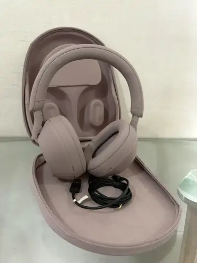 Audífonos inalámbricos - SONY WH-1000XM5 - miniatura 1