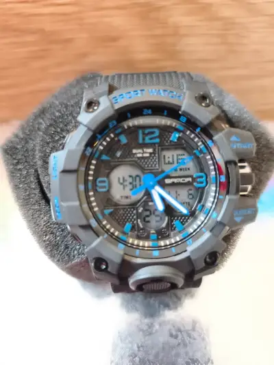Reloj deportivo negro y azul marca sanda - miniatura 1