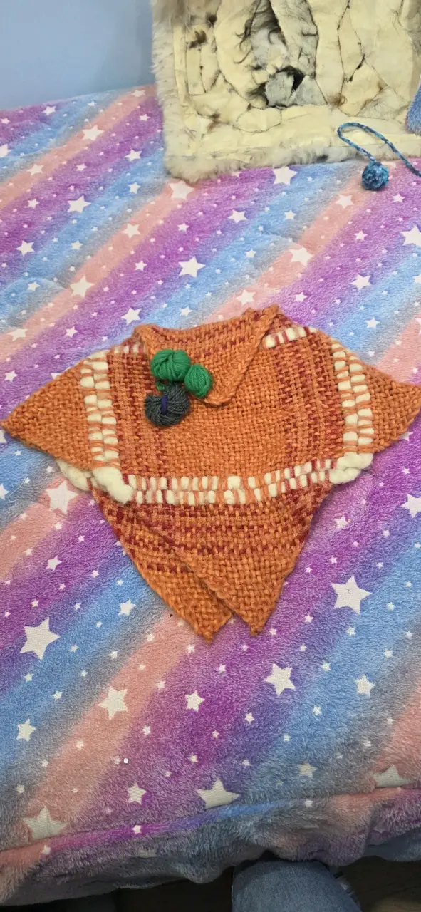 Conjunto de ponchos tejidas a mano - 2