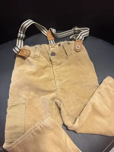 Pantalón niño con tirantes beige - miniatura 1