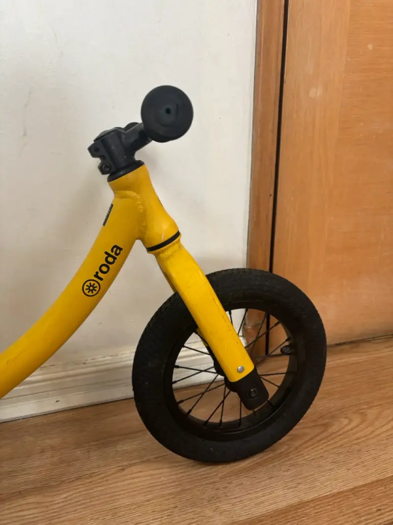 Bicicleta sin pedales amarilla aro 12 - 2