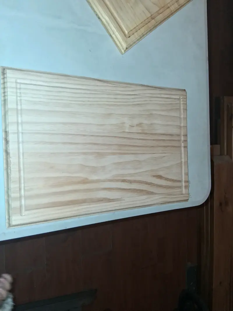 Tabla de picar de madera clara - 2