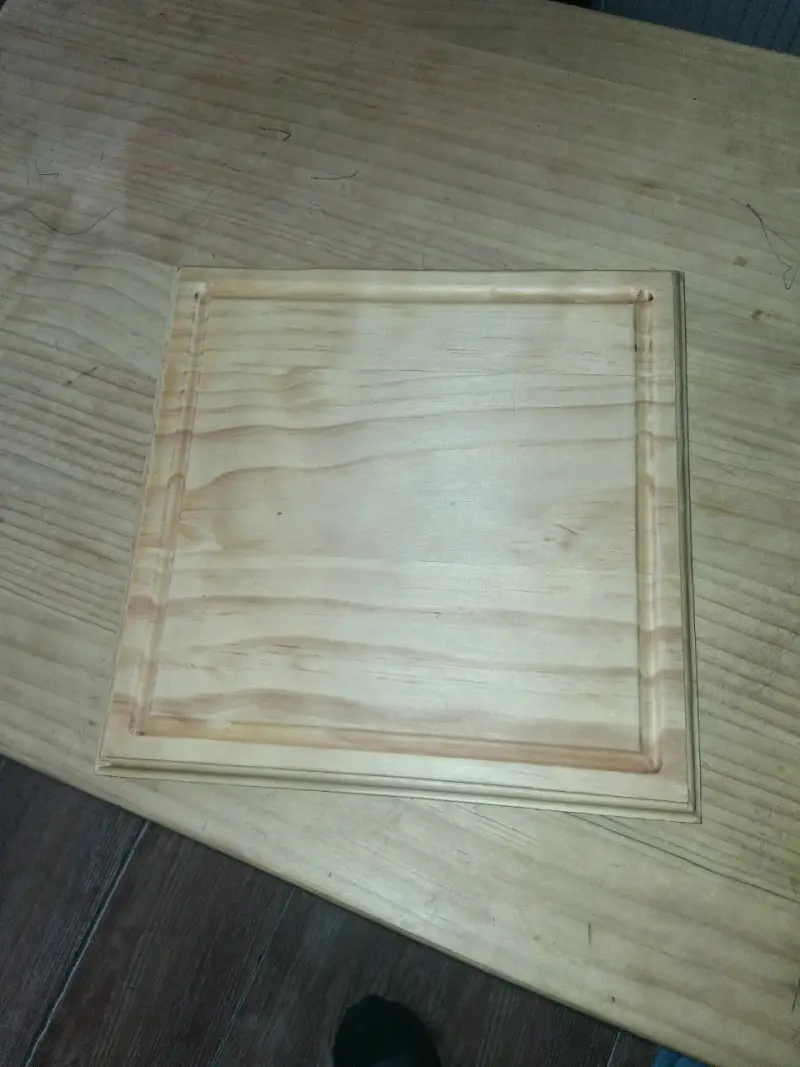 Tabla de picar de madera clara - 4