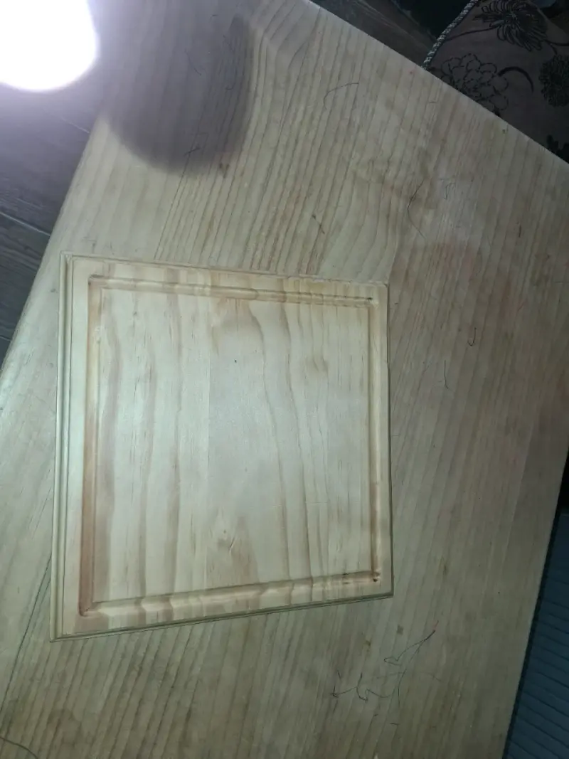 Tabla de picar de madera clara - 5