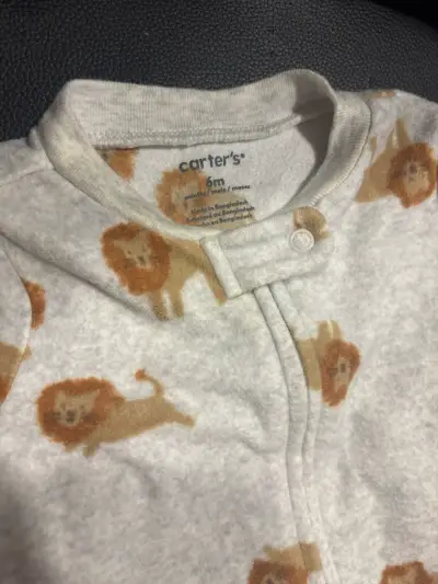 Pijama de bebé con leones - miniatura 1