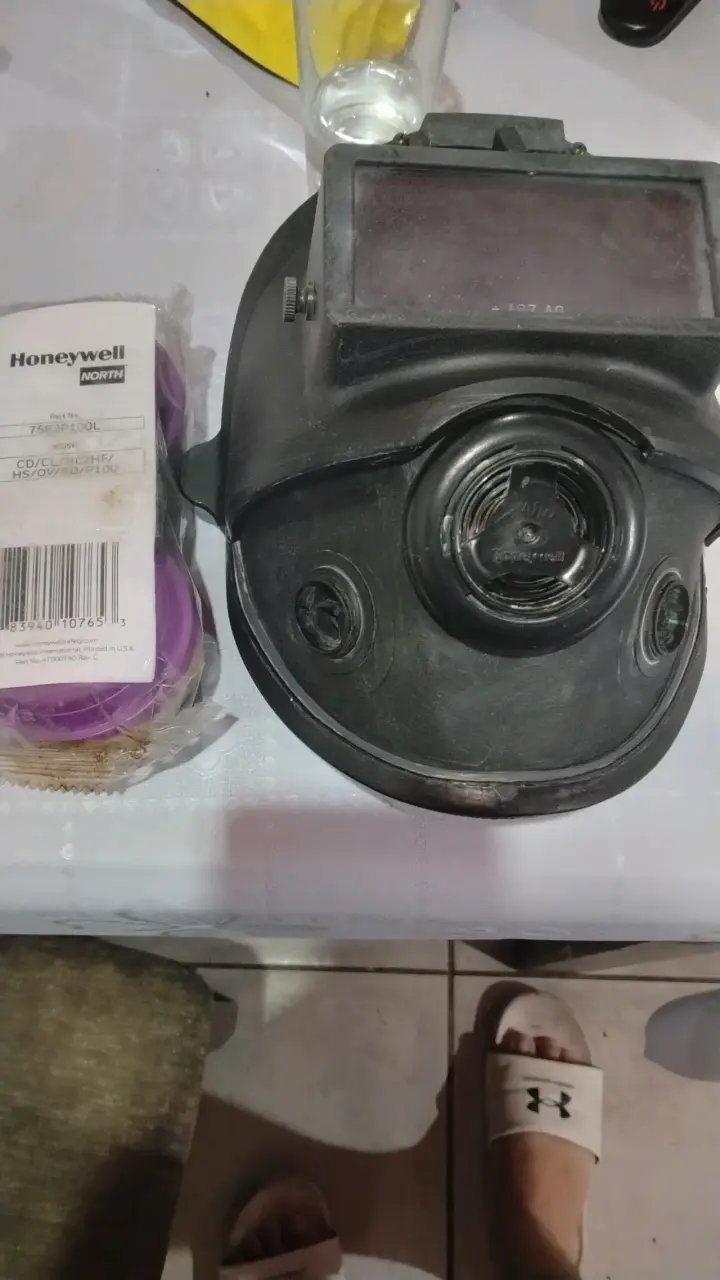 Máscara respiratoria Honeywell con filtro - 2