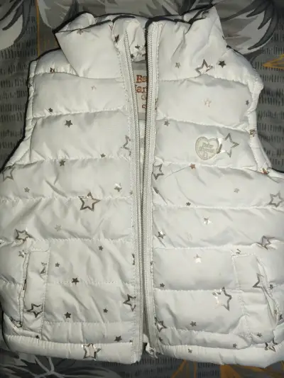 Parka sin mangas  baby harbest talla 9/12 meses - miniatura 2