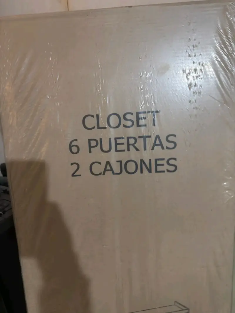 Armario de madera nuevo - 3