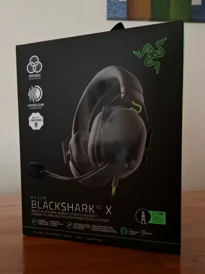 Audífonos Razer BlackShark V2 X - miniatura 1