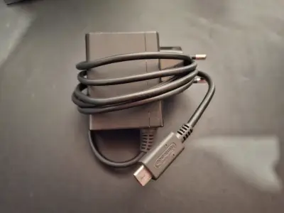 Nintendo Switch con accesorios (usada) - miniatura 4