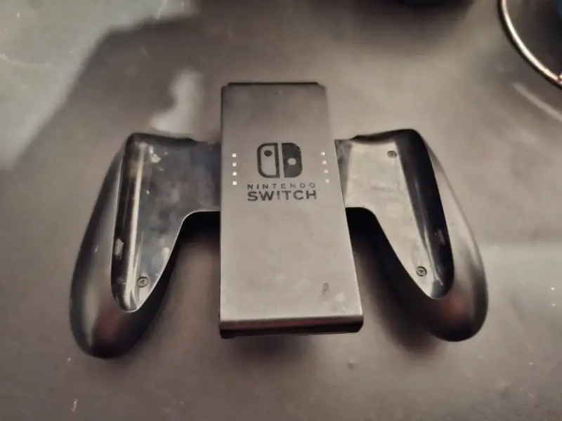 Nintendo Switch con accesorios (usada) - 5