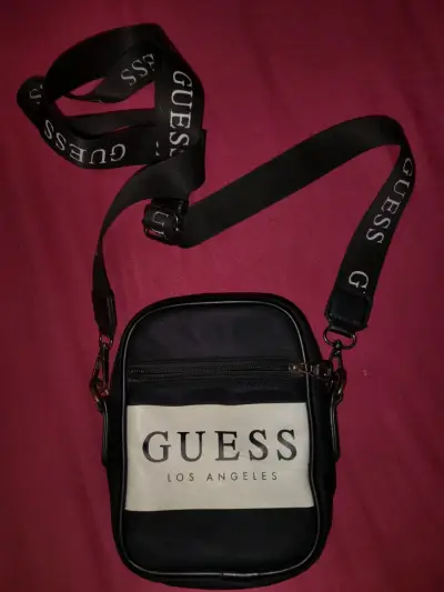 Bolso bandolera Guess negro - miniatura 1