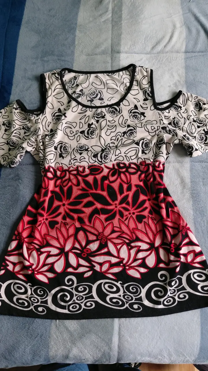 Blusa estampada floral mujer