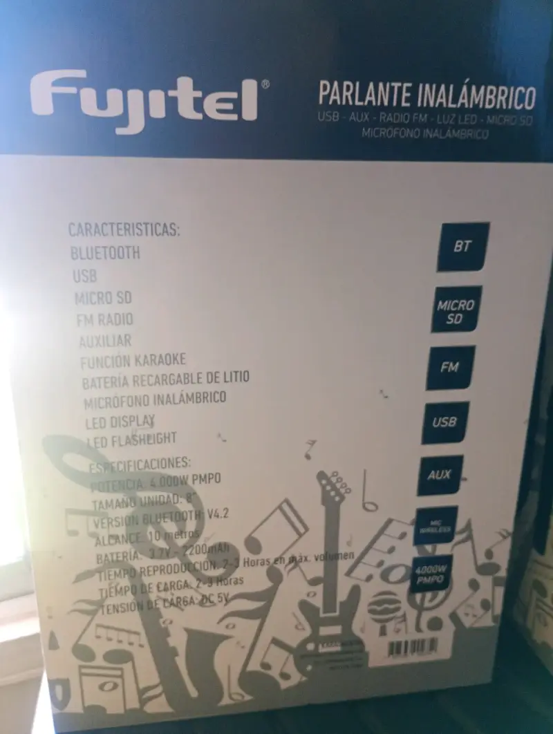 Parlante inalámbrico Fujitel - 2