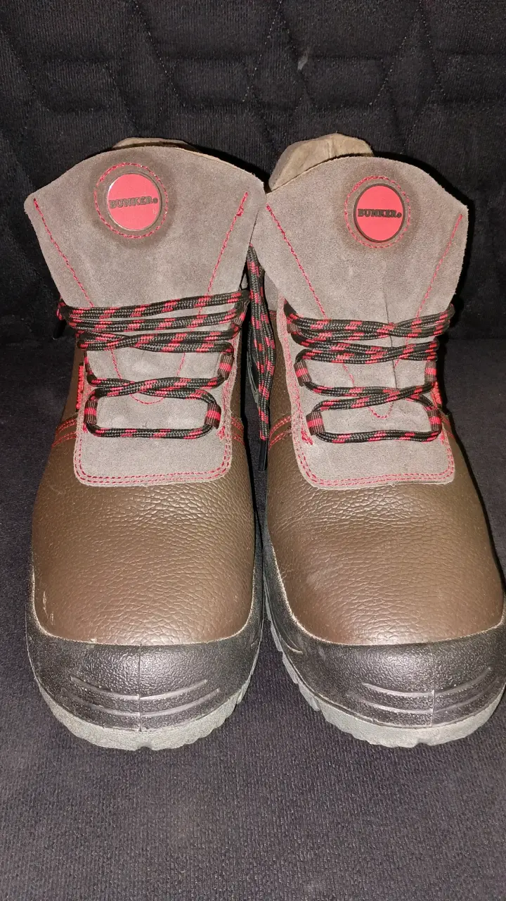 Botas de trabajo café oscuro - 1