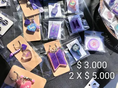 Aros, imanes, pin y llaveros artesanales - miniatura 3
