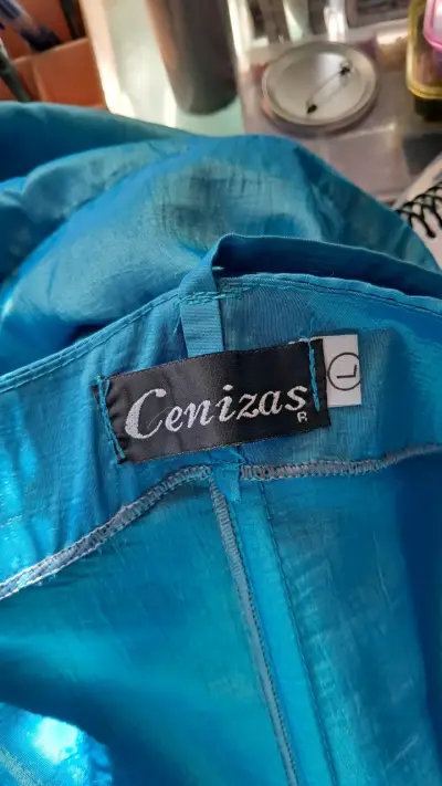 Vestido turquesa de tirantes - miniatura 3