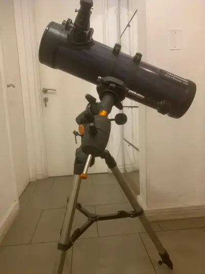Telescopio Celestron AstroMaster más set - miniatura 1