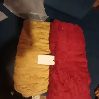 Ropa todas las tallas y colores - miniatura 1