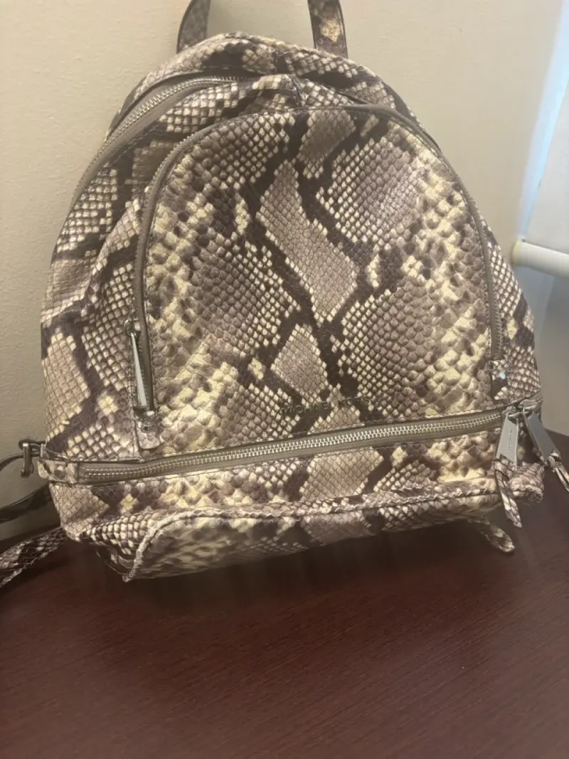 Mochila de piel serpiente - 2