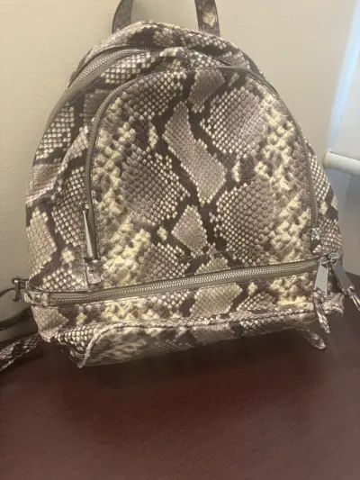 Mochila de piel serpiente - miniatura 2