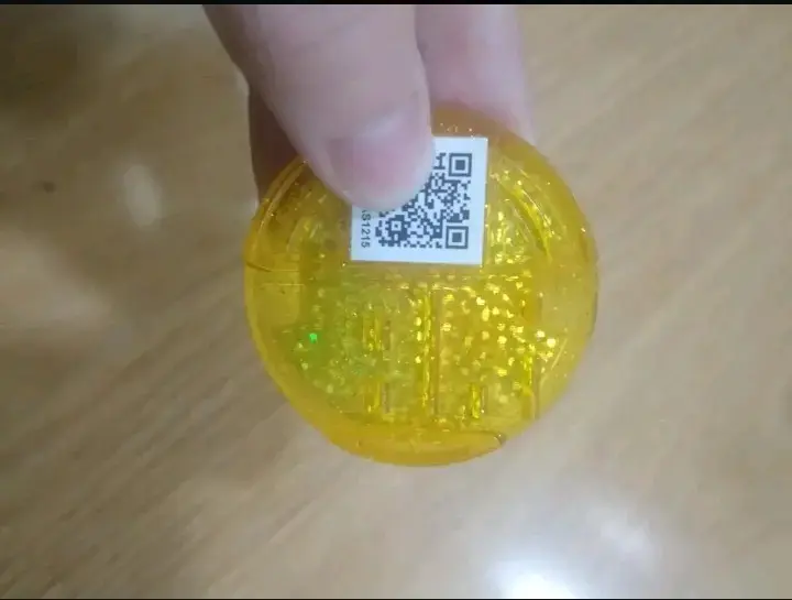 Medalla coleccionable Yo-kai Watch dorada. - 3