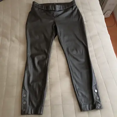Leggings negros de cuero sintético - miniatura 1