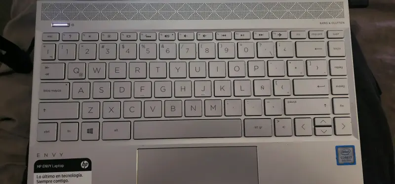 Laptop HP Envy i7 8GB ram - 6