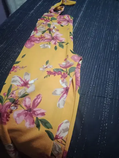 Pantalones amarillos y negros excelente calidad - miniatura 1